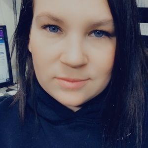 Meet your Posher, Alecia